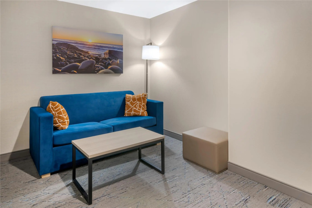 Best Western Plus, The Inn at Hampton
