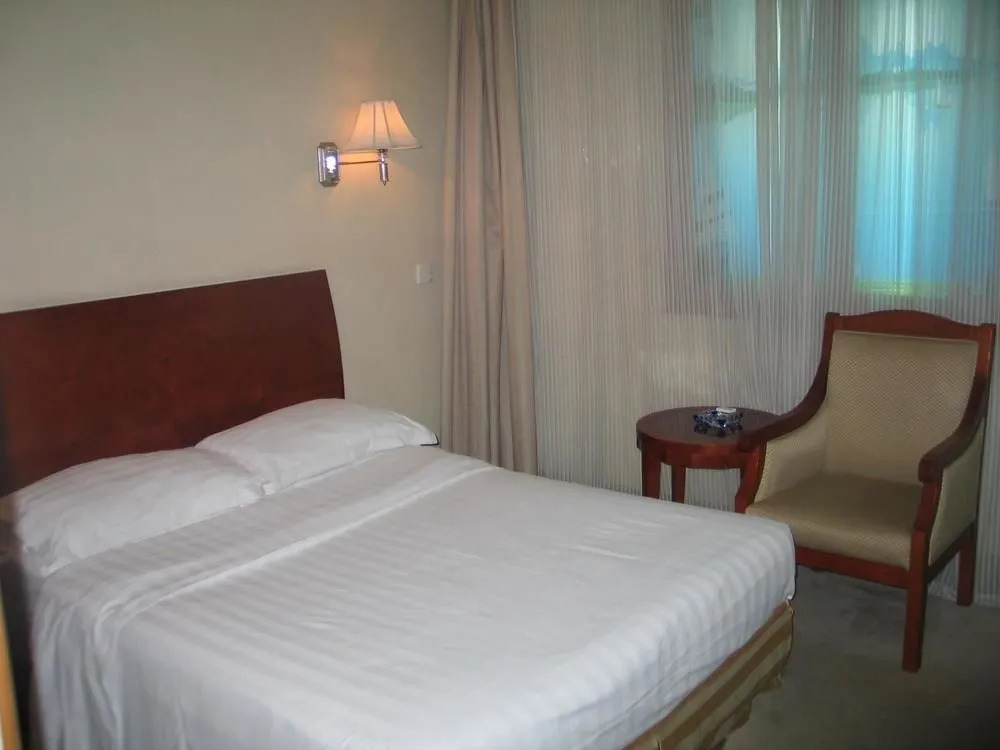 Golden Sail Hotel