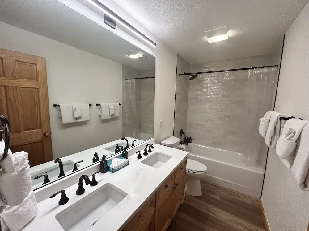 Renovated 3br Mountain Condo - Kids Ski Free 3 Bedroom Condo