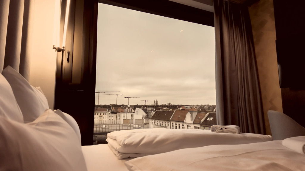 Bellman Hotel