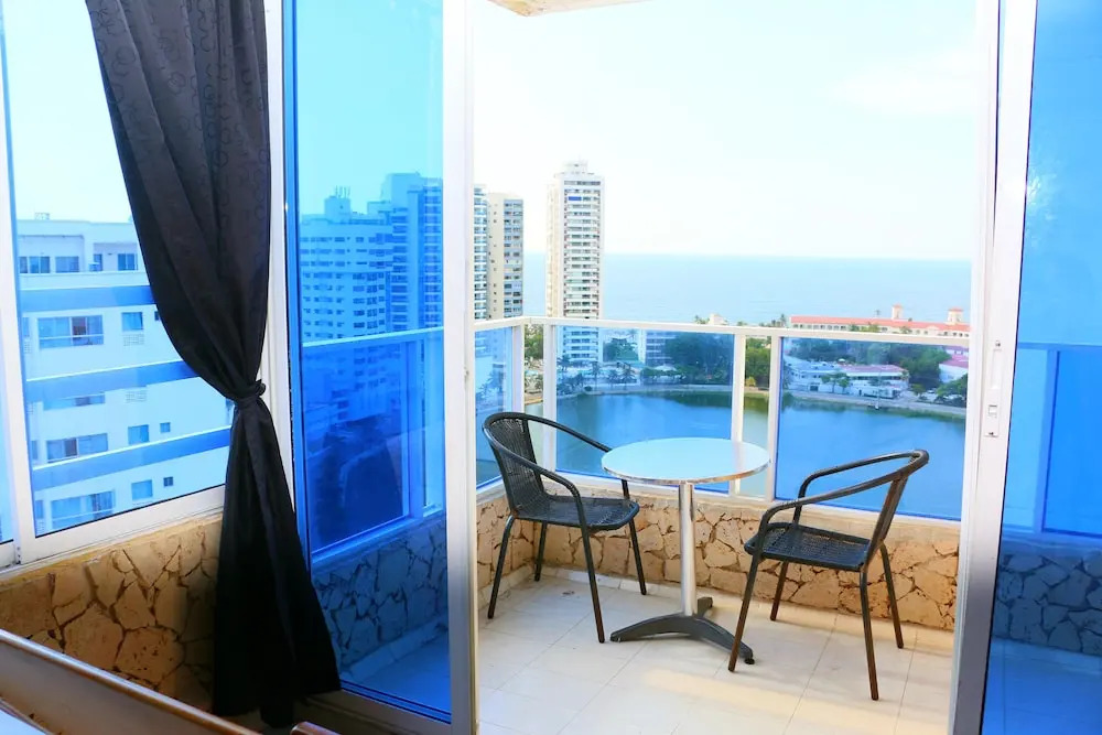 Apartment in Front of the Sea 6 People 1922A