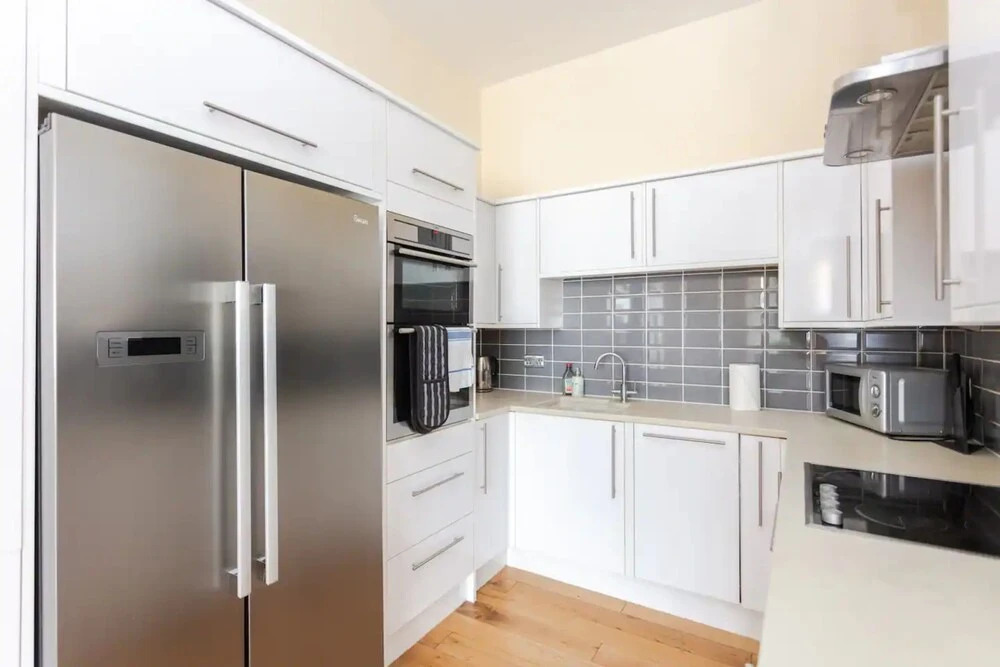 Stylish 2 Bedroom Apartment in Greenwich