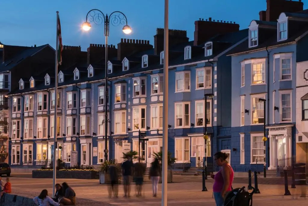 No 47 Marine Terrace