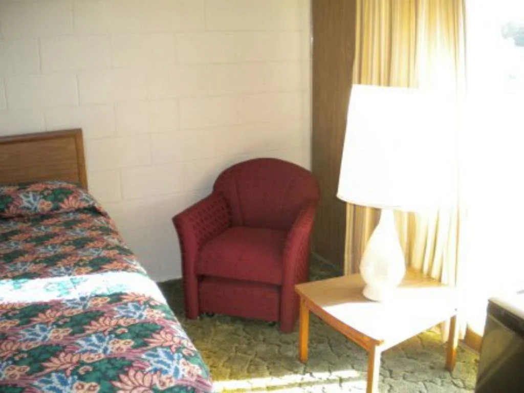 Budget Lakeview Inn