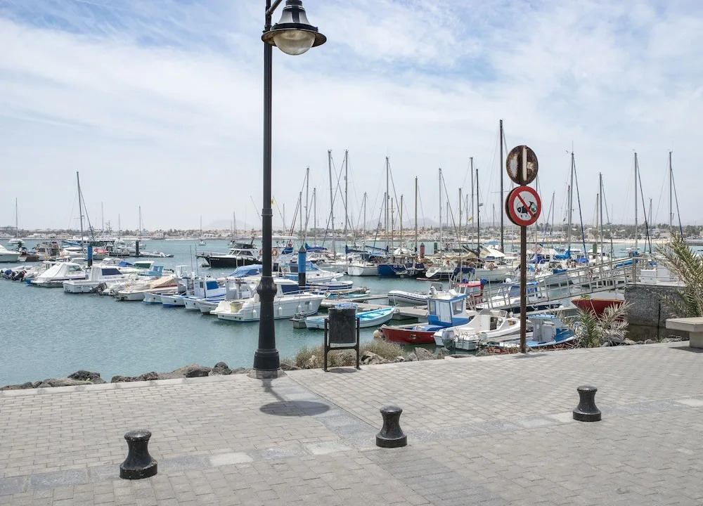 Lightbooking - Tres Islas Corralejo