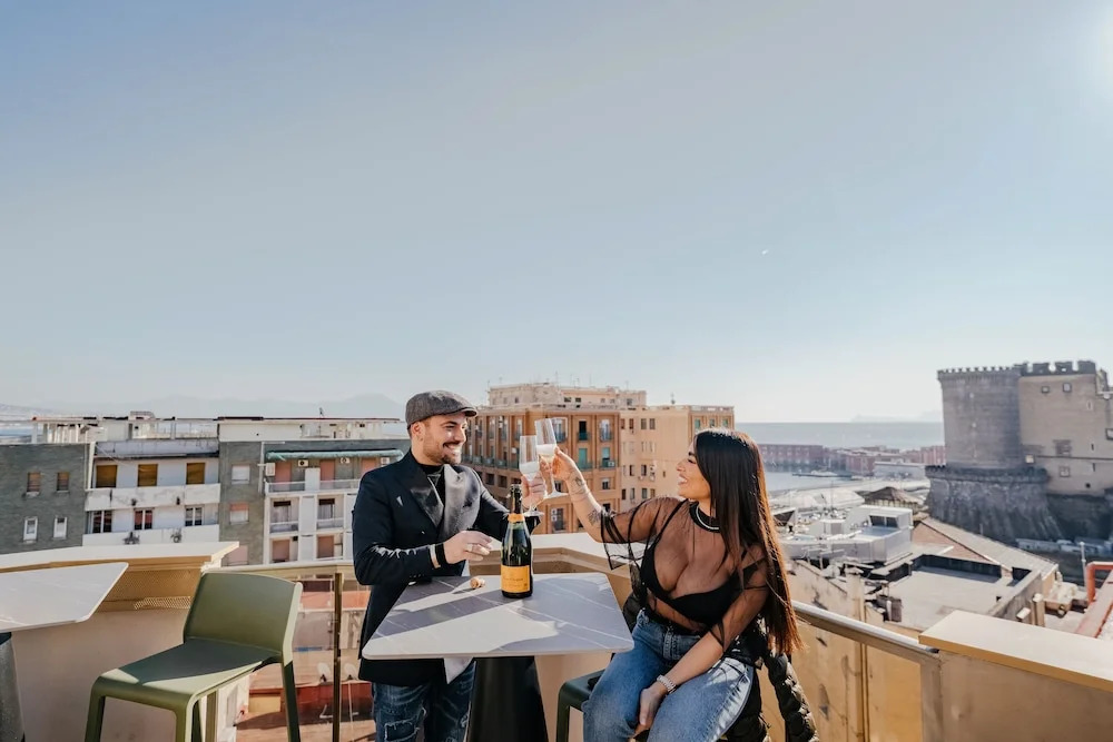 POETICA BOUTIQUE SKY HOTEL