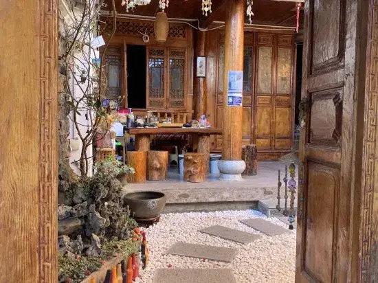 Lijiang xingyuge hotel