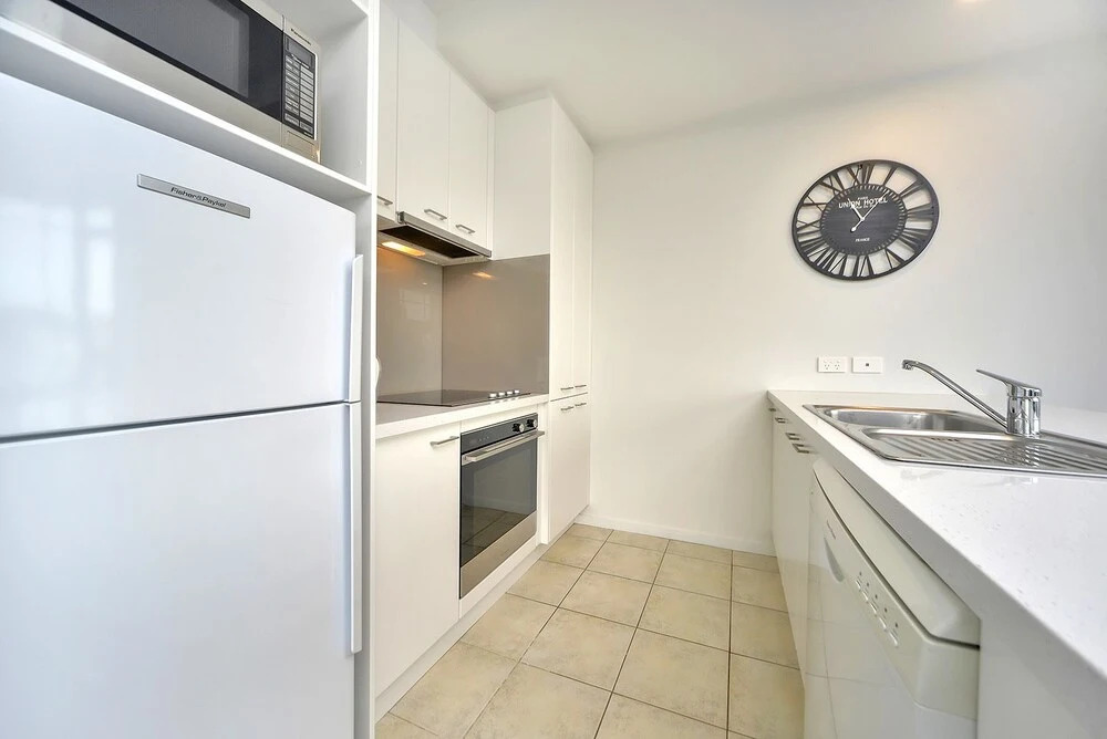 QV Comfortable Apartment in Connaught - 118