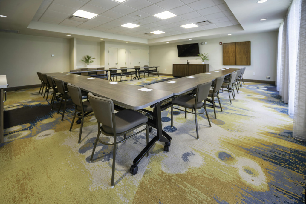 Staybridge Suites - Summerville by IHG