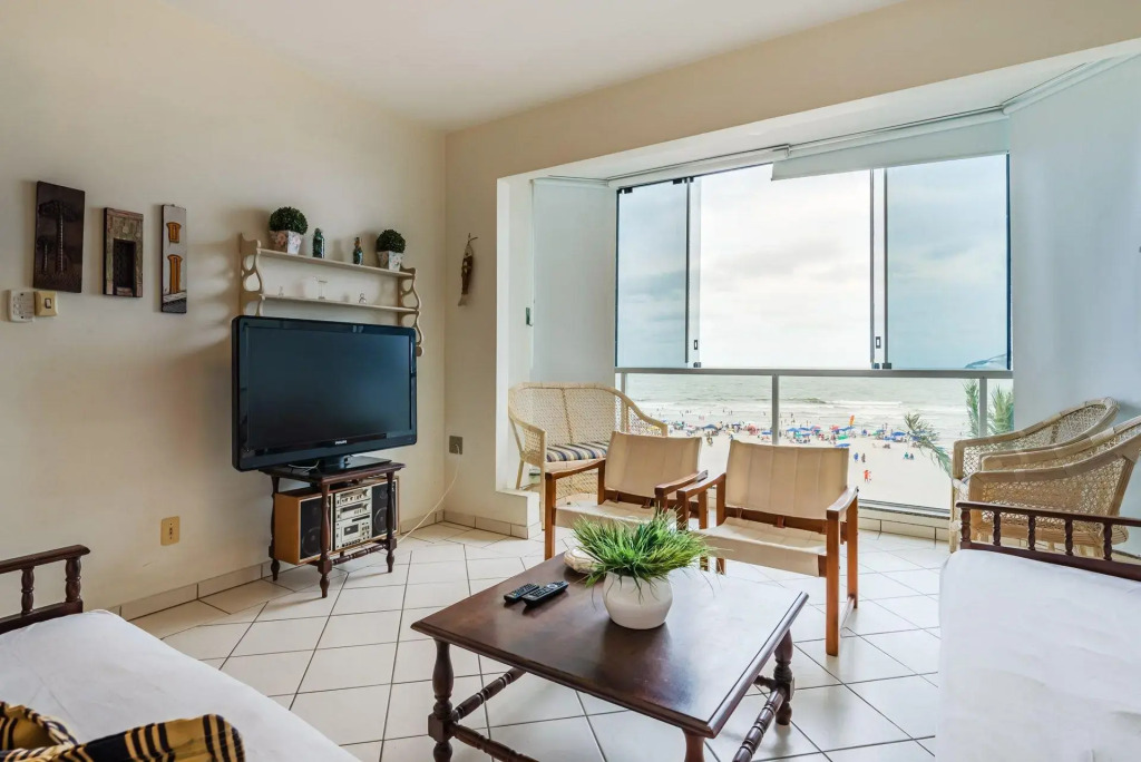 Apto Pé Na Areia Com Linda Vista Frente Mar Cel403