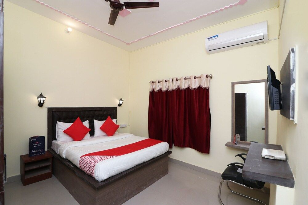 OYO 17171 Sandhya Guest House