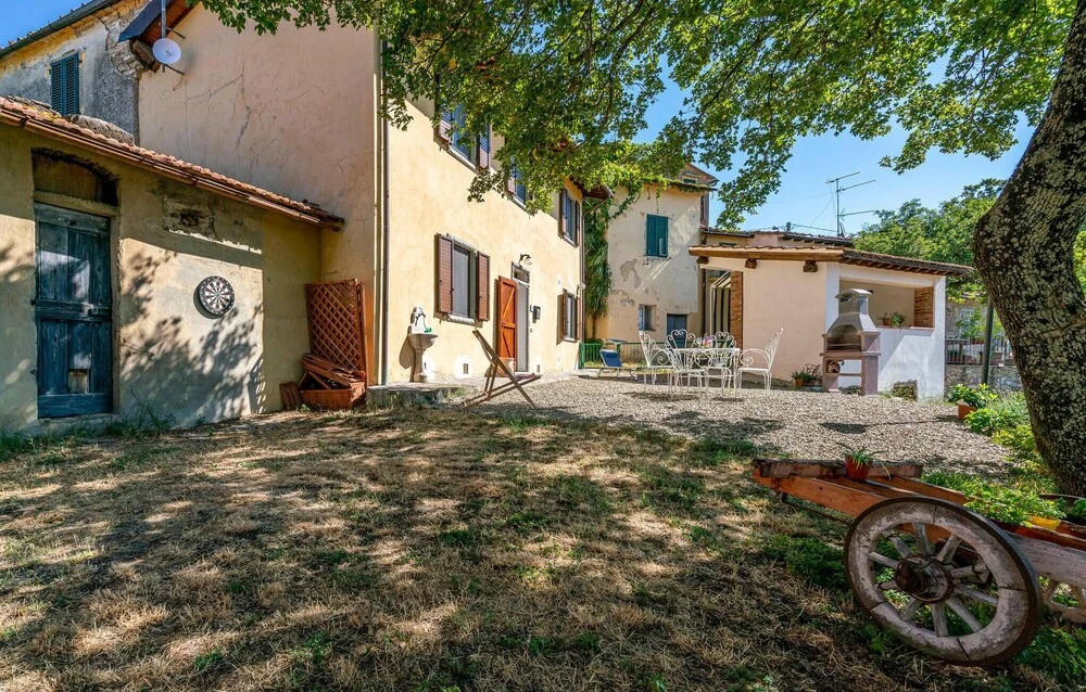Stunning Home In Case Lori