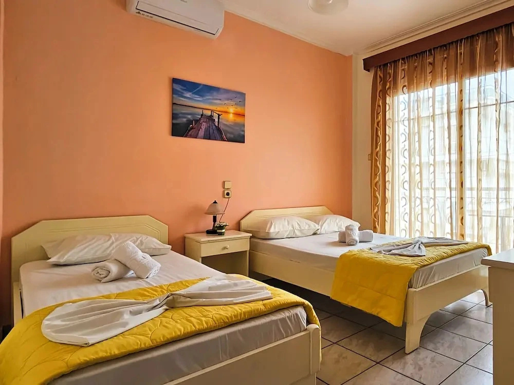 Chariclia Hotel