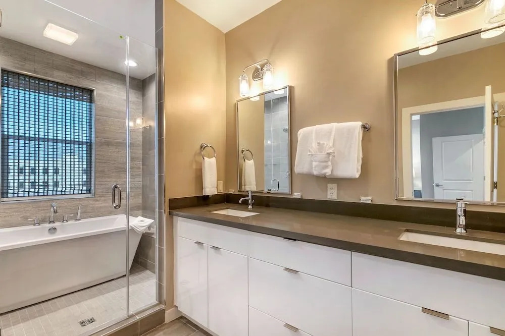 Modern 4BR Villas with Amenities