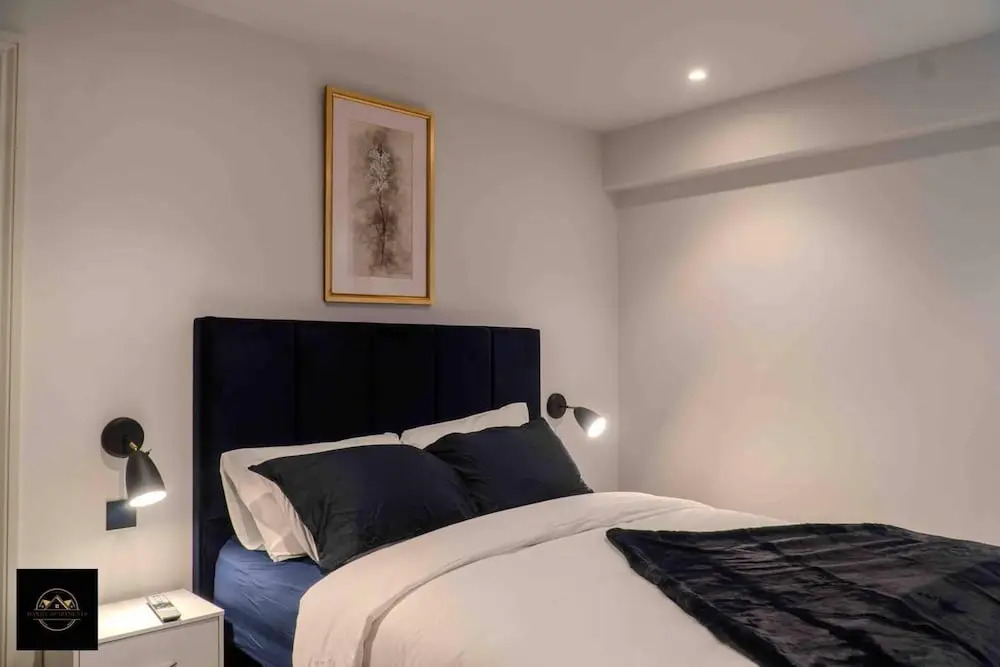 Lovely 3-bed Apartment in Altrincham