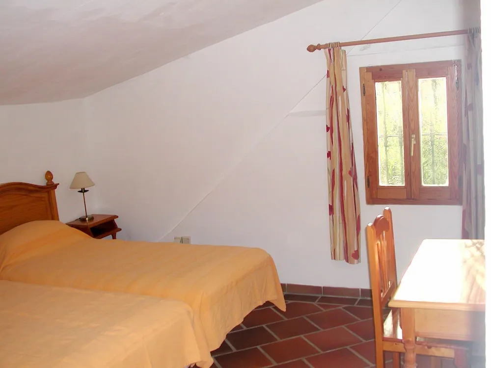 Finca San Ambrosio - Apartments in grüner Oase mit Terrasse, Pool, Heizung, WiFi