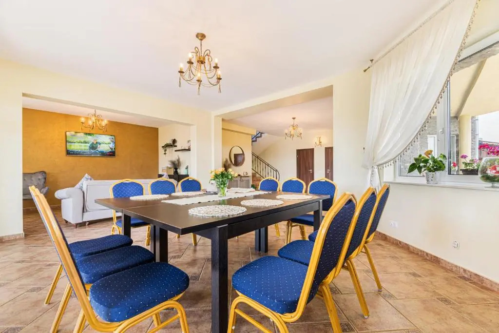 Orchard Villa