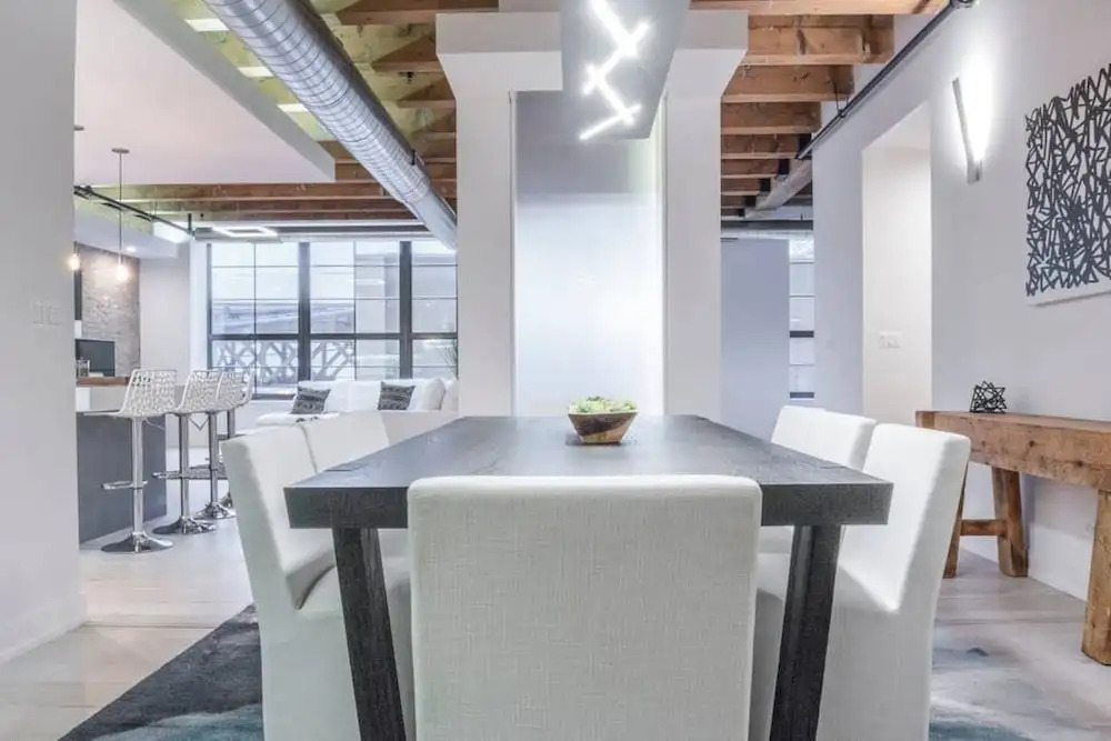 Breathtaking 6 BDR Luxury Condo Downtown Chicago