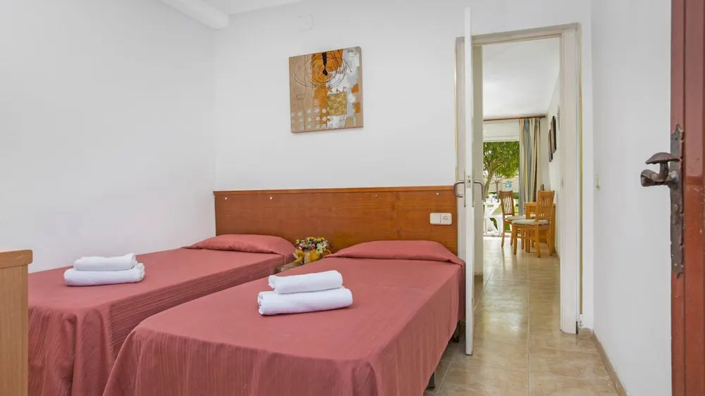 Apartment - 1 Bedroom with Pool and WiFi - 107975