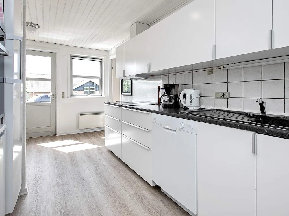 Inviting Holiday Home in Henne With Solarium