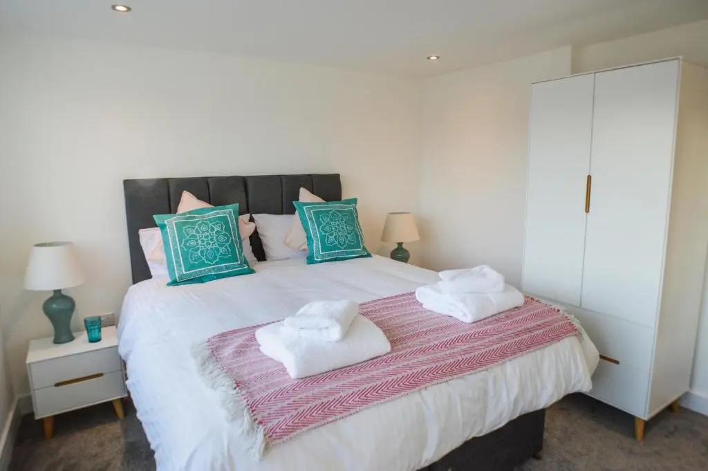 Anstey Heights Apartments