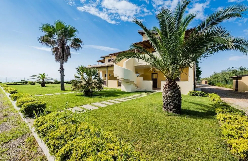 Villaggio Punta Alice Srl