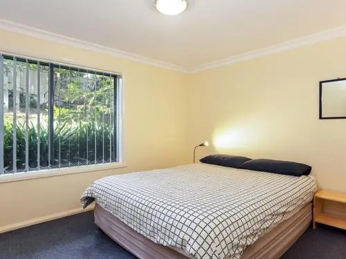 27a Christmas Bush Avenue - wifi, aircon, close to Dutchies Beach