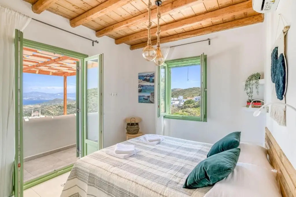 Magic 5 bdrm Villa With Swimming pool in Paros