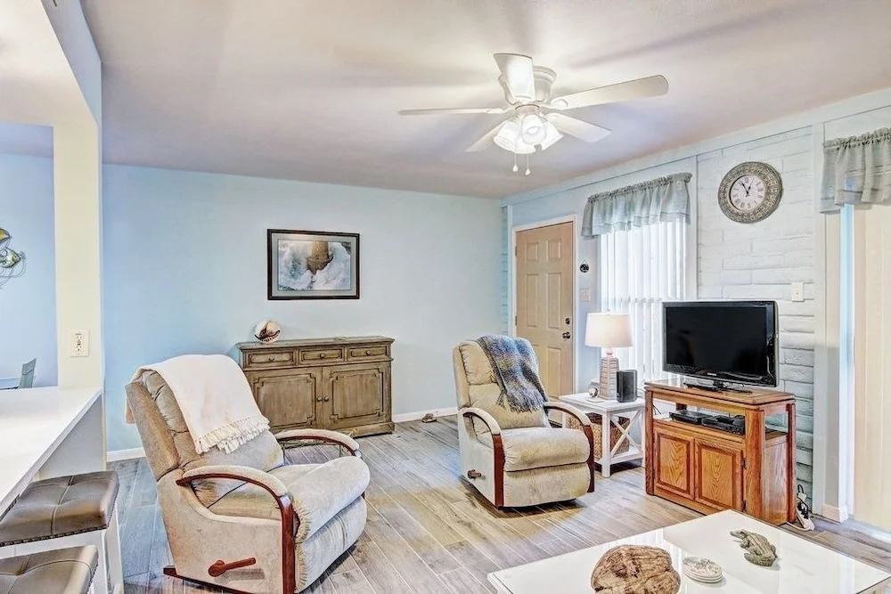 El Cortez EC134 - 1 Br Condo