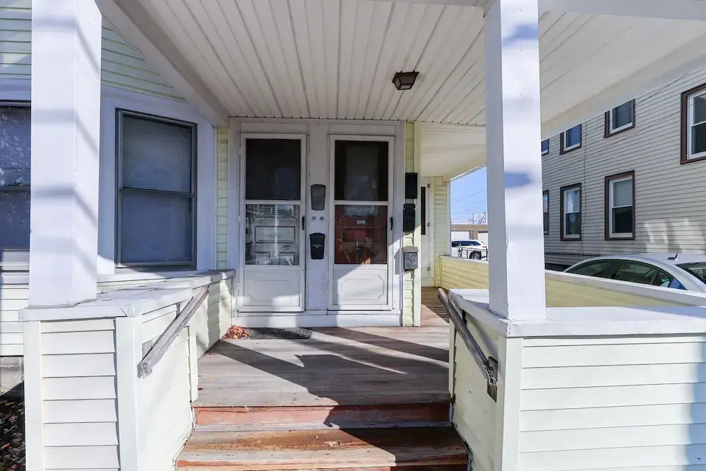 Cozy Bridgeport Apartment: 2 Mi to Downtown!