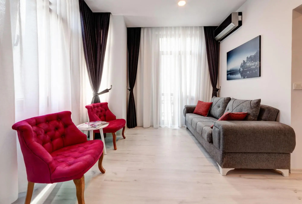 Lime Garden Hotel
