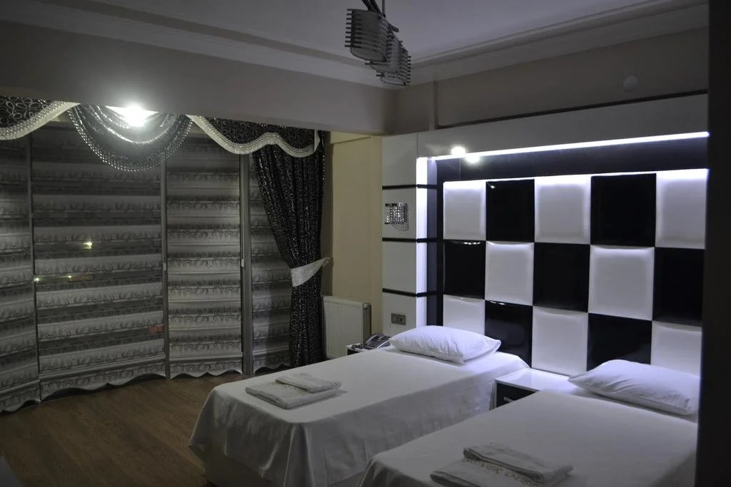 Sener Hotel