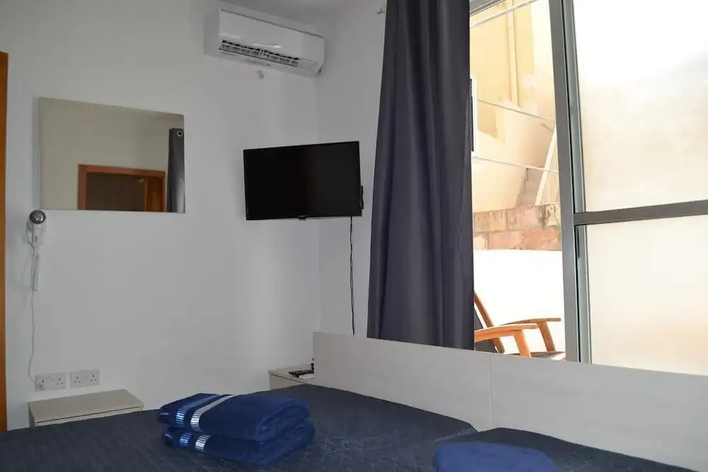La Luna Townhouse
