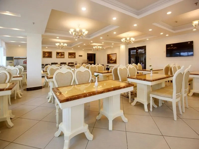 Vienna Hotel Sanya First Market