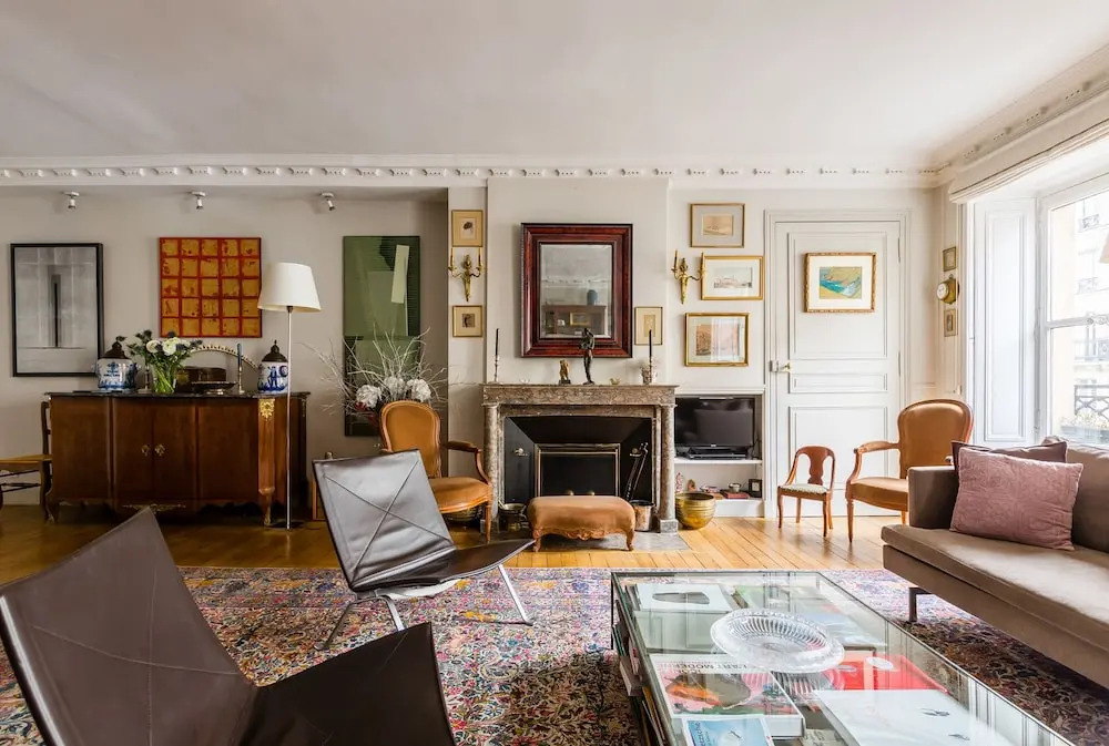 Latin quarter Retreat