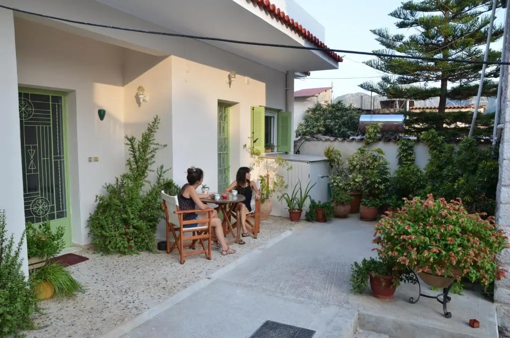 Danesi House