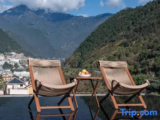 Nujiang Wangzan Card | MountainJoy DulongRiver · Designer Snow Mountain View Intelligent Hote