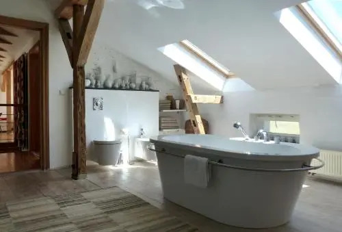 Villa am Trumpf - Design-Appartements im Naturgarten am See