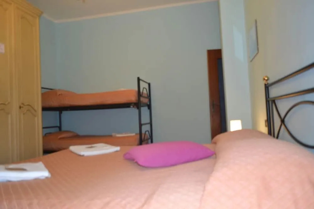 Suite 5 Terre-Sea View