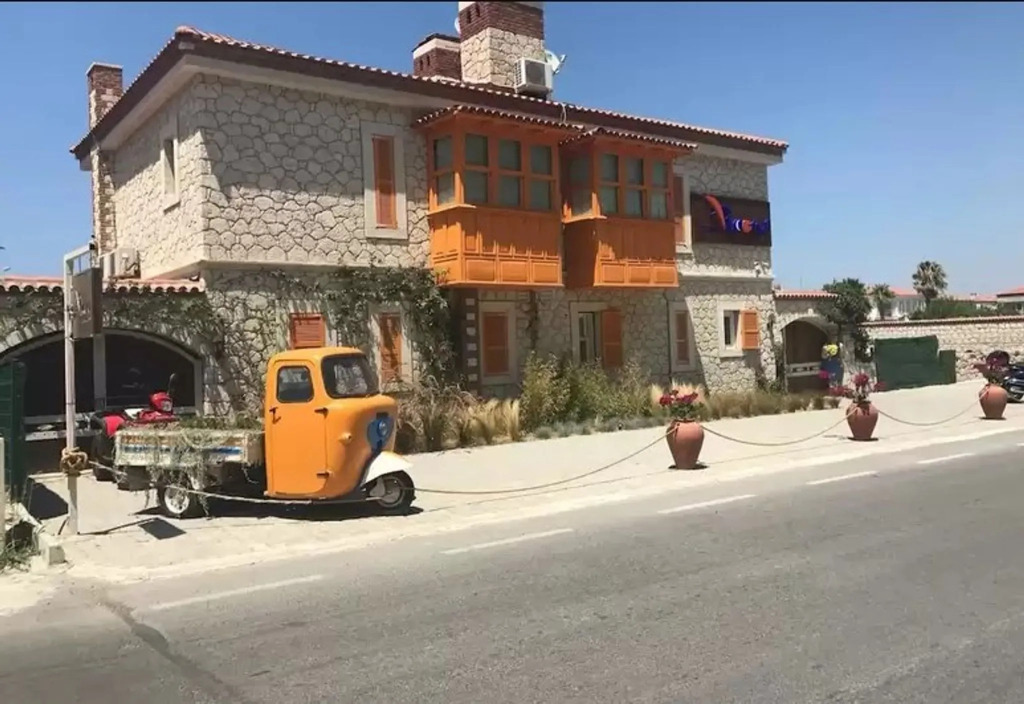 Alacati Seven Rooms Hotel