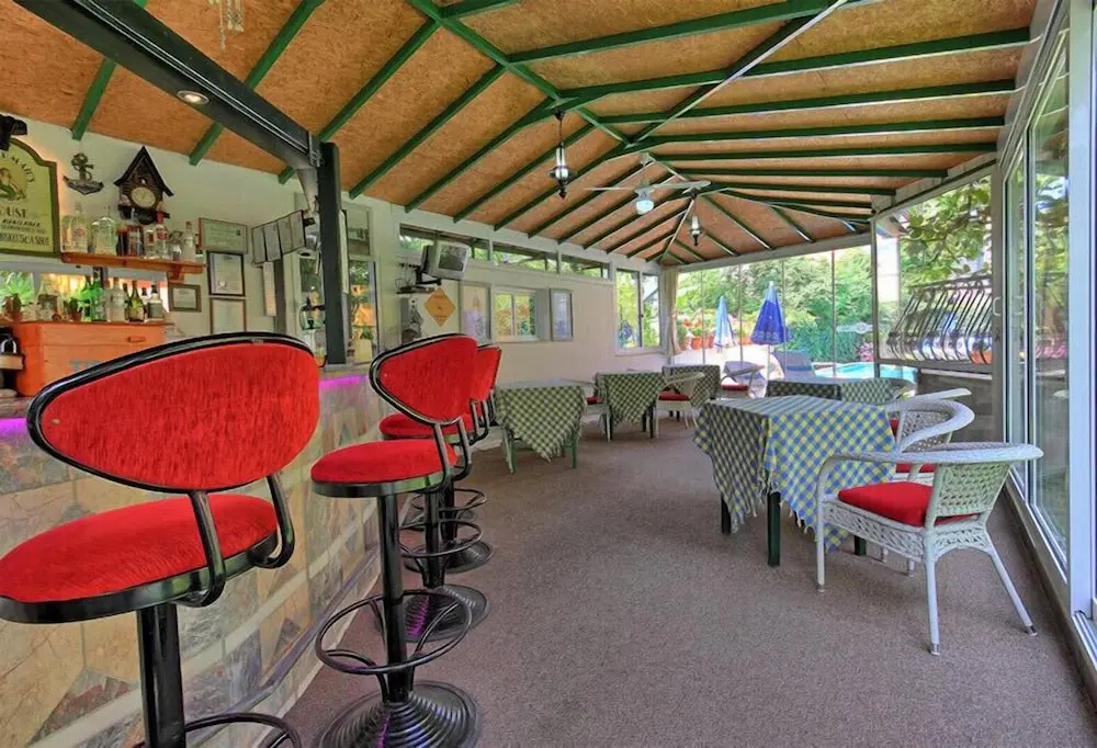 Mandalinn Hotel