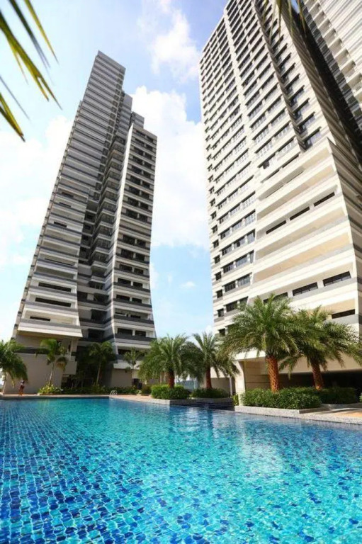 Ashton Meridin Suites