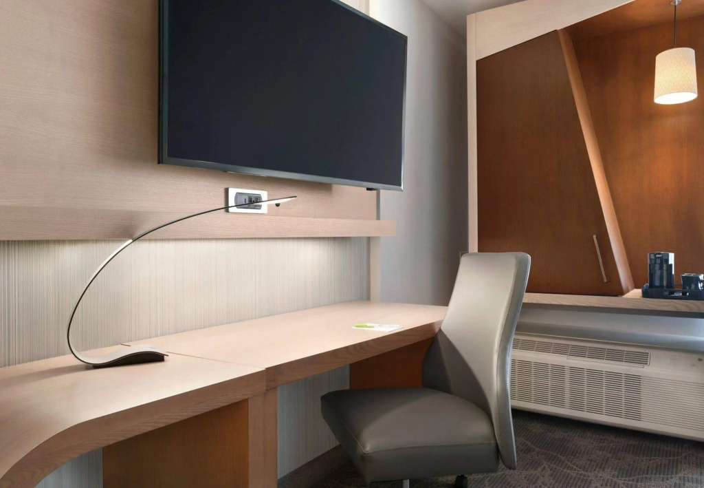 Courtyard by Marriott Toronto Mississauga/West