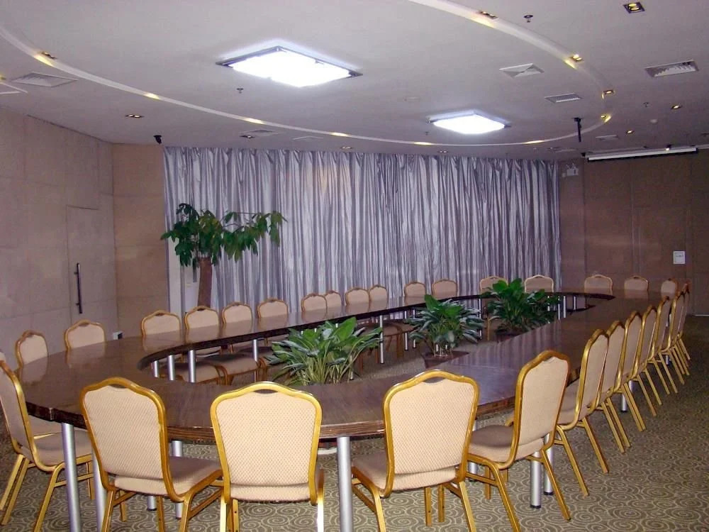 King's Palace Hotel