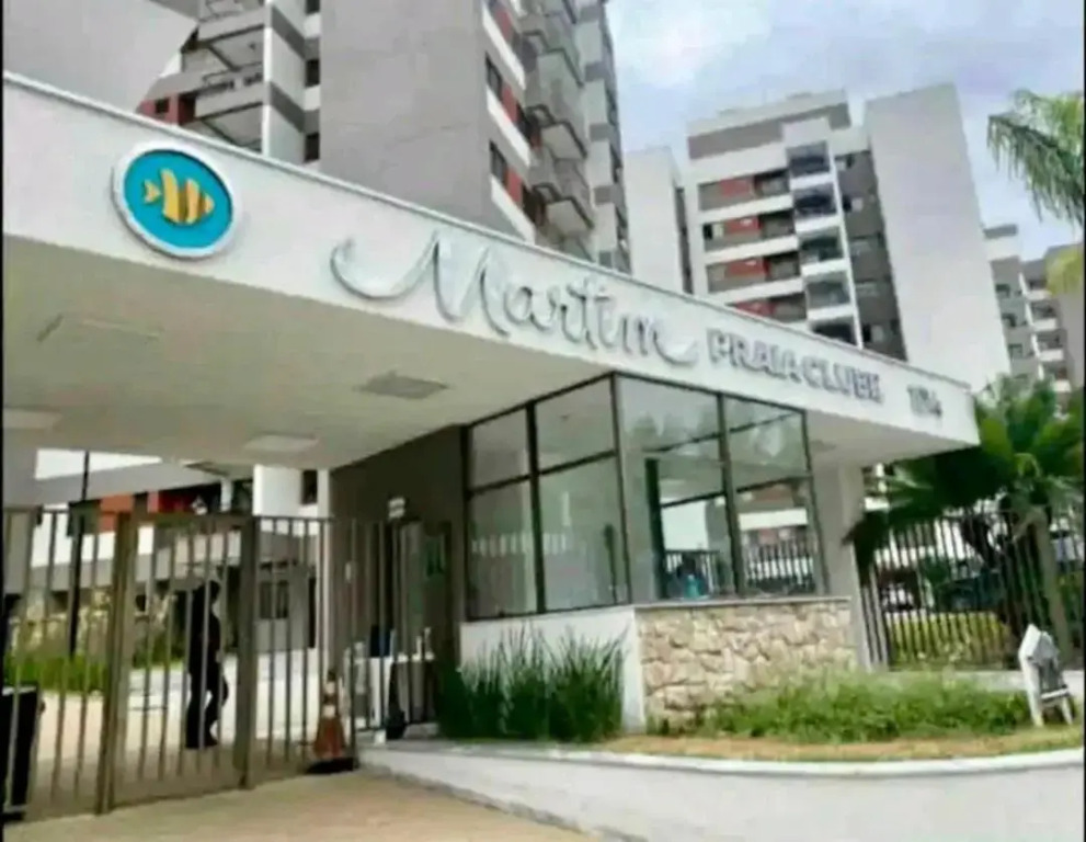 Apartamento na Praia Martim de Sá com linda vista