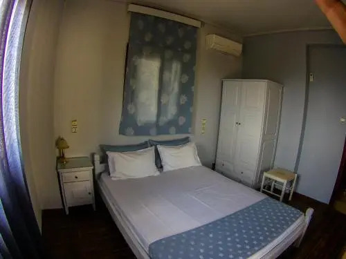 Paradise Studios & Apartments
