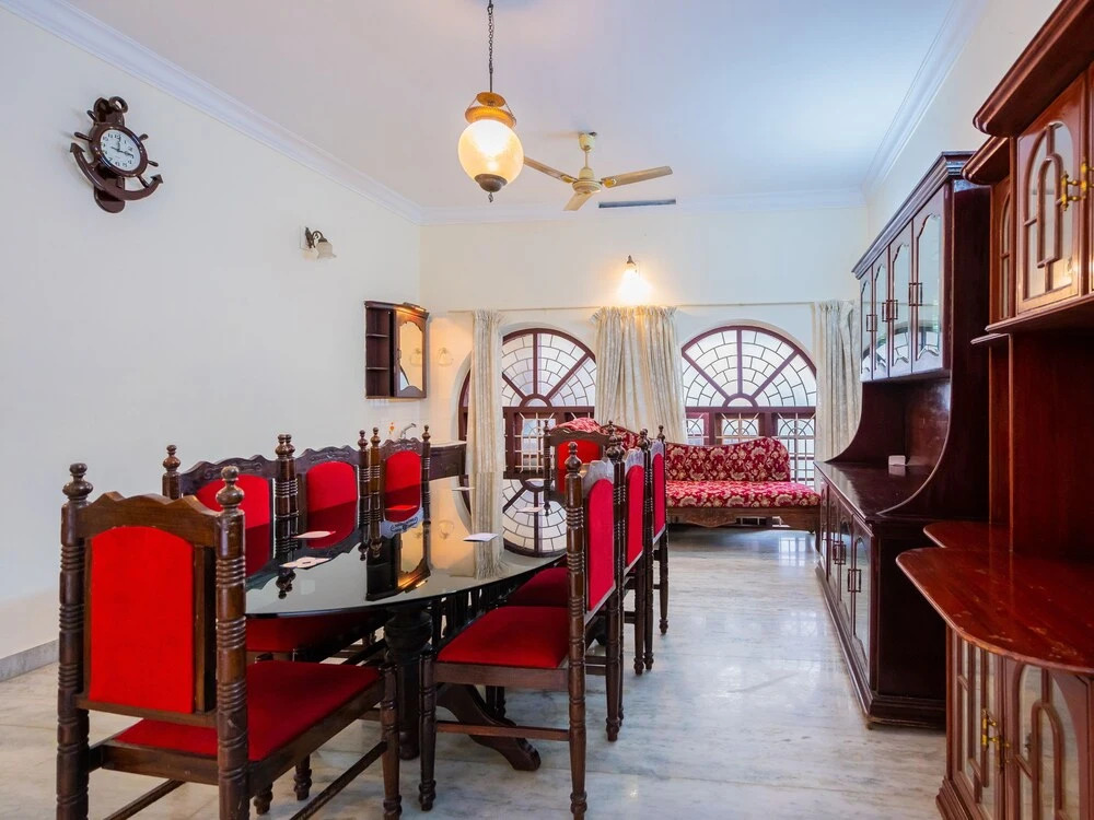 OYO 14145 Home Spacious 4BHK Villa Elamakkara