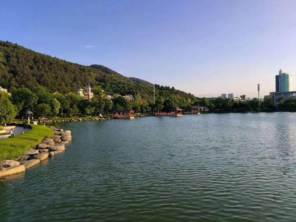 7Days Inn Zhaotong Hailou Road Wanghai park