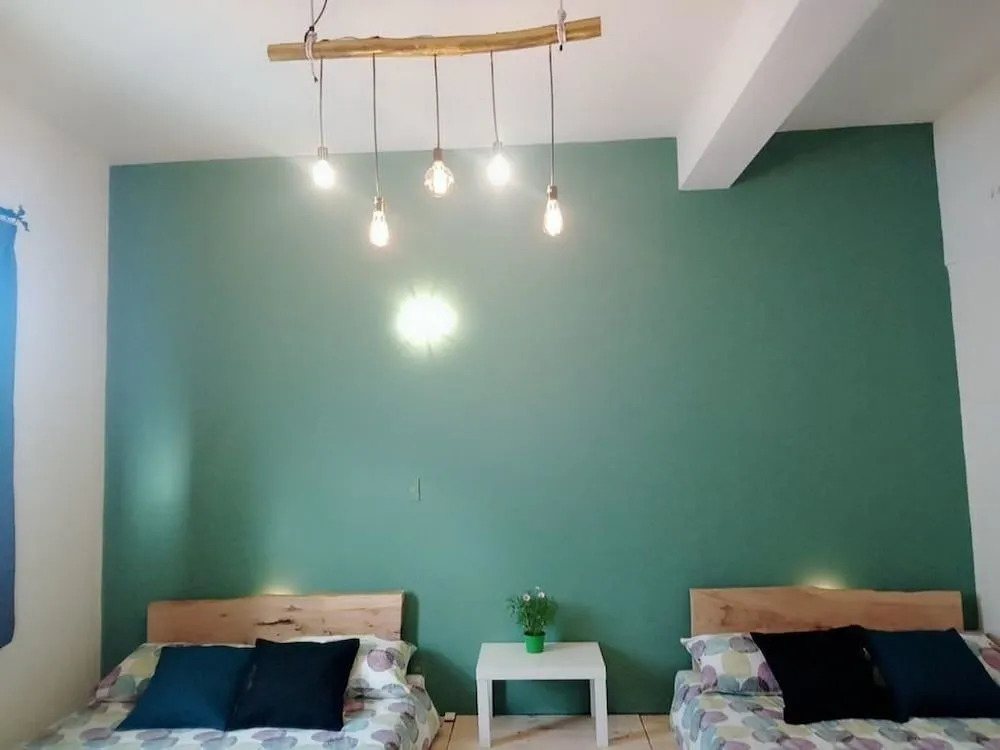 Woods Decor-Guangci St.
