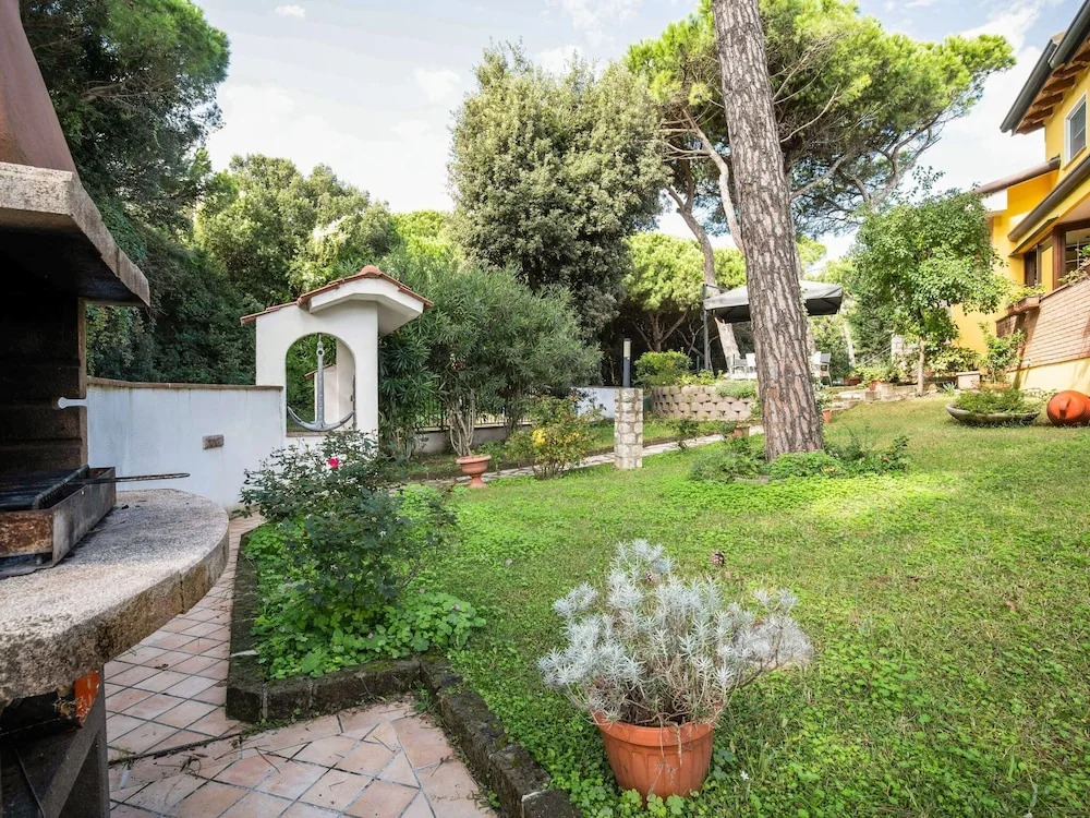 Lovely Apartment in Rosolina Mare Near Sea